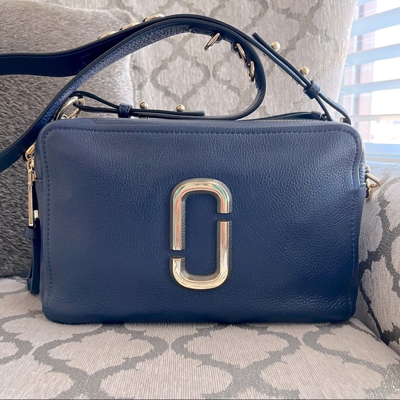Marc Jacobs Handbags - Marc Jacobs Large Snapshot Crossbody